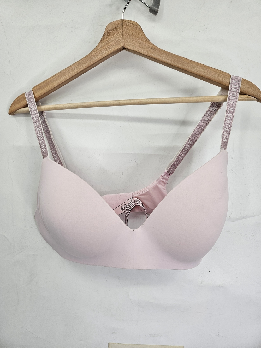 Victoria's Secret Pale Pink Seamless T-Shirt Bra